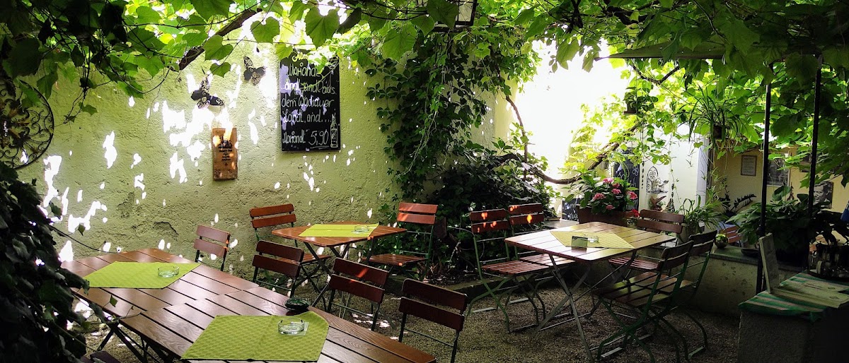 Heilig-Geist-Stiftschenke Und Stiftskeller
